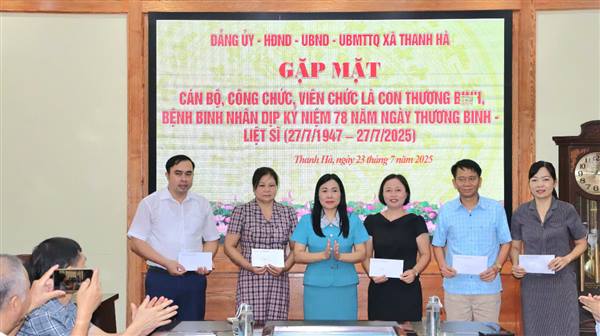Xã Thanh Hà tổ chức gặp mặt cán bộ, công chức, viên chức là con thương binh, bệnh binh nhân kỷ niệm 78 năm Ngày Thương binh – Liệt sĩ 