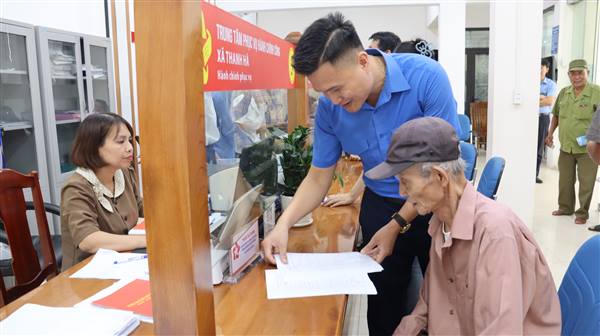 Xã Thanh Hà triển khai hỗ trợ người dân yếu thế trong giải quyết thủ tục hành chính