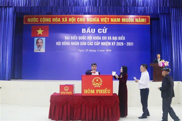Thanh Hà rộn ràng ngày hội non sông