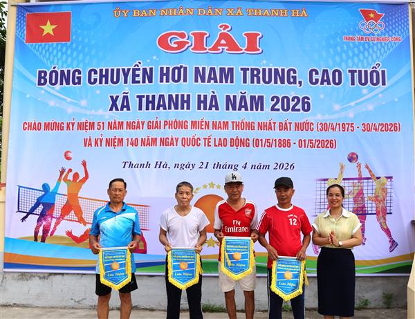 Xã Thanh Hà tổ chức giải bóng chuyền hơi nam trung, cao tuổi năm 2026