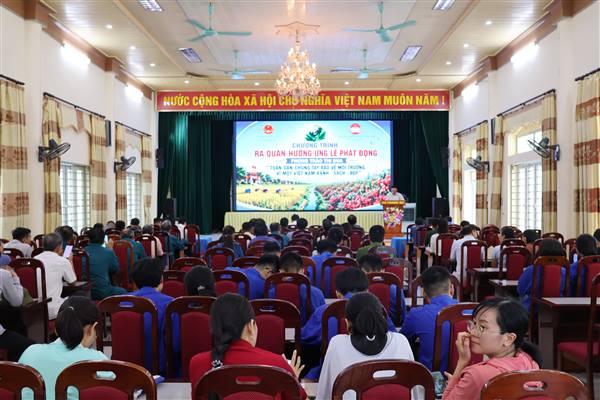 Thanh Hà tổ chức chương trình ra quân hưởng ứng lễ phát động phong trào thi đua “Toàn dân chung tay bảo vệ môi trường, vì một Việt Nam xanh - sạch - đẹp”