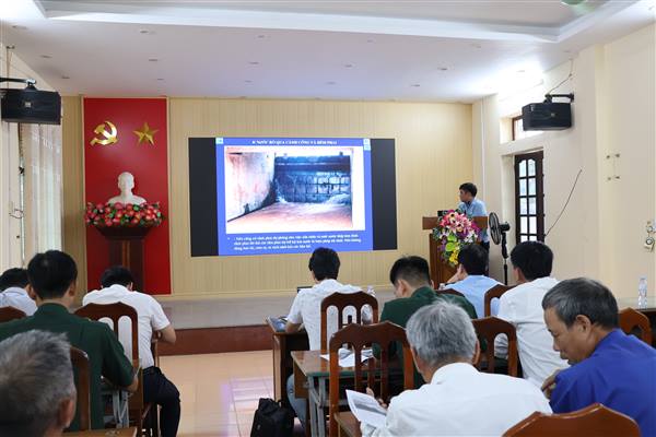 Tập huấn kỹ thuật hộ đê cho gần 200 cán bộ, lực lượng phòng chống thiên tai