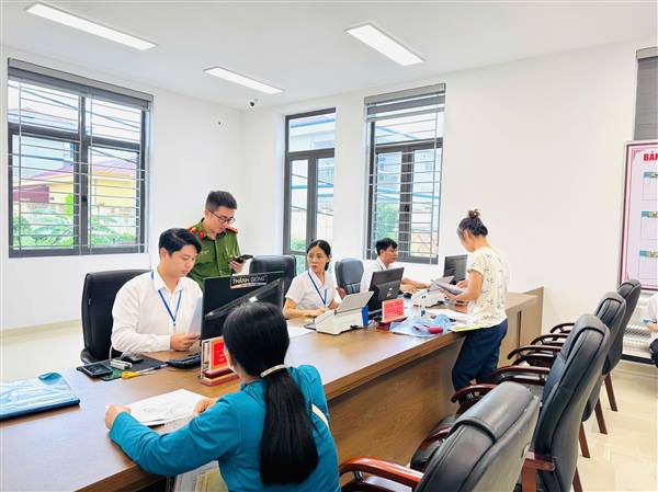 XÃ THANH MIỆN TĂNG CƯỜNG CHỈ ĐẠO CÔNG TÁC TIẾP NHẬN TẠI TRUNG TÂM PHỤC VỤ HÀNH CHÍNH CÔNG