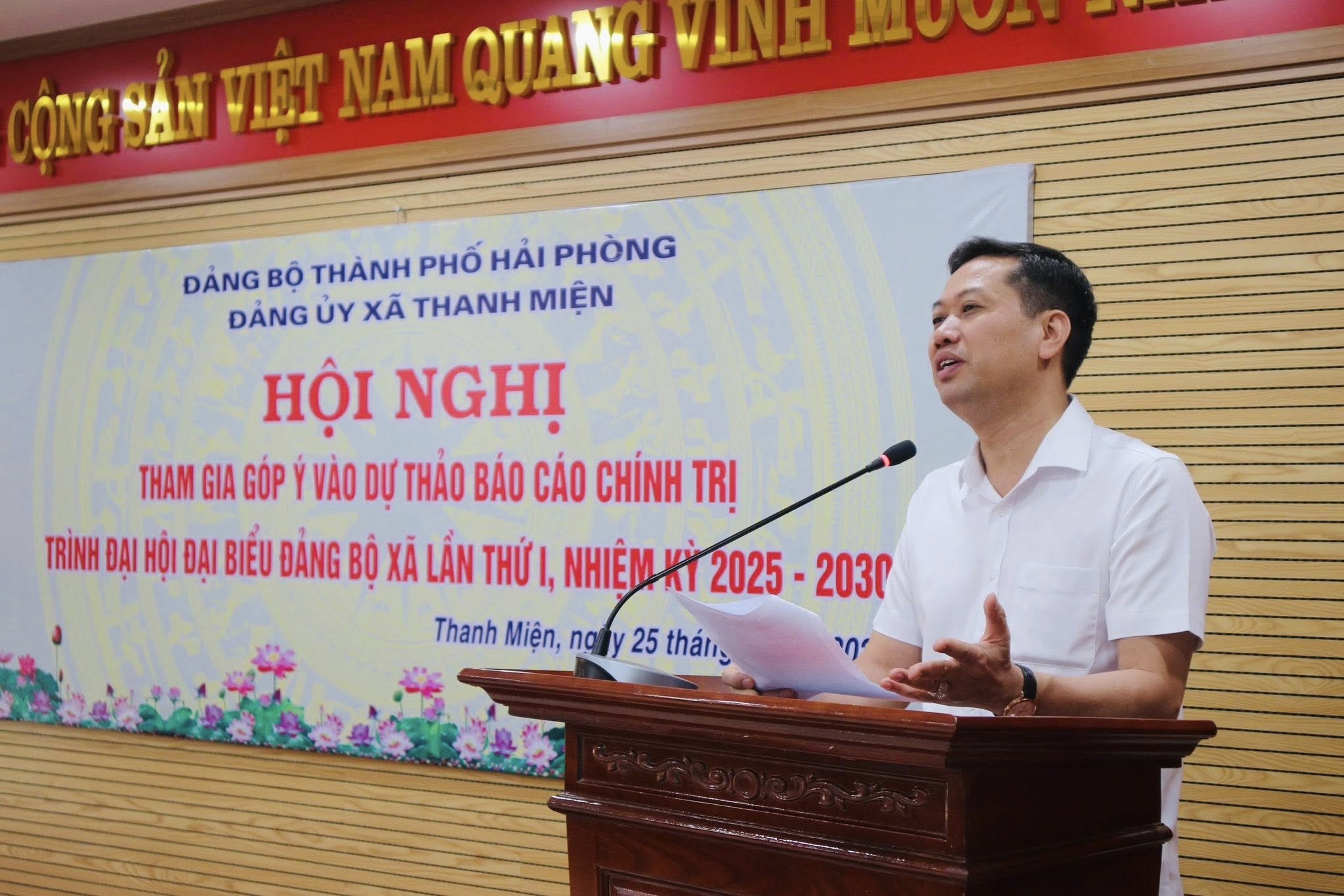 đồng chí Nguyễn Thế Tài – Bí thư Đảng ủy xã Thanh Miện phát biểu chỉ đạo Hội Nghị