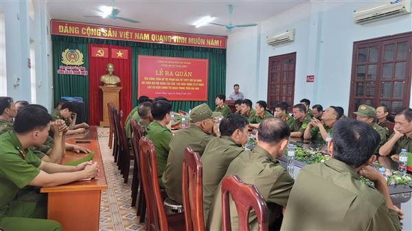Công an xã Thanh Miện ra quân trấn áp tội phạm, bảo đảm ANTT năm 2025