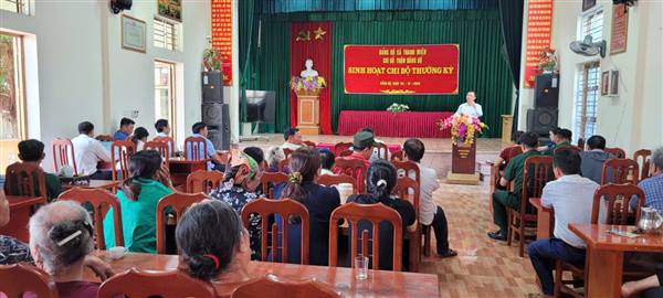 Đồng chí Đại tá Bùi Xuân Thắng dự sinh hoạt Chi bộ thôn Bằng Bộ