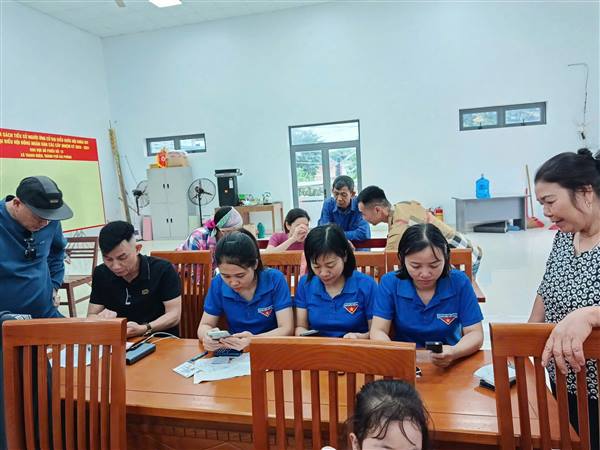 Thanh Miện đẩy nhanh tích hợp giấy tờ trên VNeID, hướng tới tiện ích thiết thực cho người dân