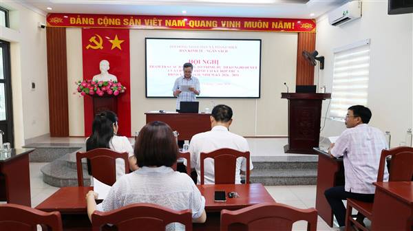 Ban Kinh tế - Ngân sách HĐND xã Thanh Miện thẩm tra các báo cáo, tờ trình trình kỳ họp thứ 5