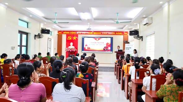 Thanh Miện tuyên truyền kỹ năng xử lý dầu ăn thừa, nâng cao ý thức an toàn giao thông và phòng cháy, chữa cháy