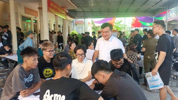 BND phường Thiên Hương tổ chức khám sơ tuyển nghĩa vụ quân sự năm 2026