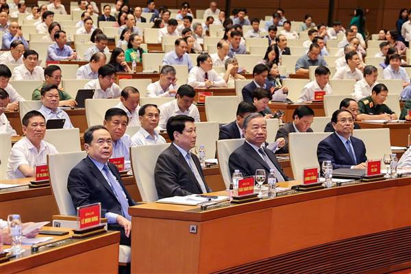 Chính phủ thông qua dự án Luật Viên chức (sửa đổi)
