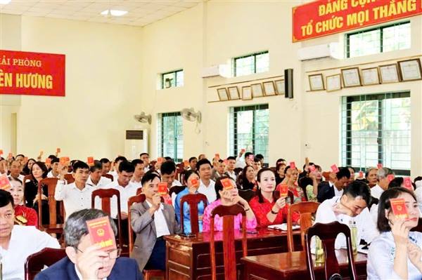 Hội đồng nhân dân phường Thiên Hương khoá I, nhiệm kỳ 2021 – 2026 tổ chức Kỳ họp thứ 5 (kỳ họp chuyên đề).