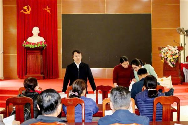UBND phường tổ chức hội nghị triển khai công tác tiếp nhận và trao tặng quà của Đảng, Nhà nước nhân dịp chào mừng Đại hội đại biểu toàn quốc lần thứ XIV của Đảng và Tết Nguyên đán Bính Ngọ năm 2026