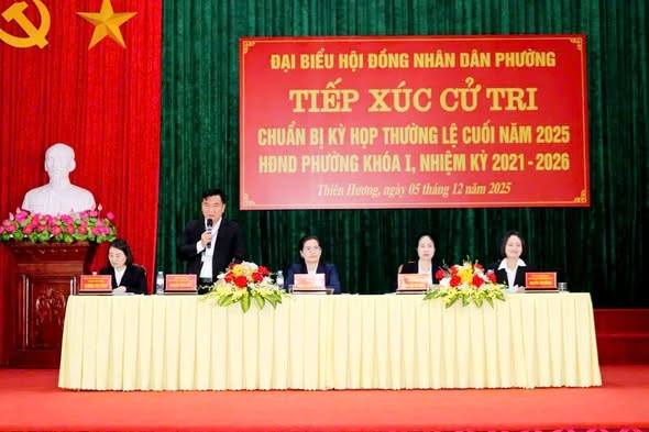 HỘI ĐỒNG NHÂN DÂN PHƯỜNG TỔ CHỨC HỘI NGHỊ TIẾP XÚC CỬ TRI CHUẨN BỊ KỲ HỌP THƯỜNG LỆ CUỐI NĂM 2025 - KHÓA I, NHIỆM KỲ 2021-2026
