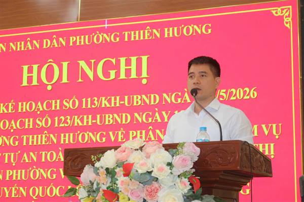Phường Thiên Hương tổ chức hội nghị triển khai đồng bộ các kế hoạch cao điểm nhằm bảo đảm trật tự an toàn giao thông (TTATGT) và trật tự đô thị (TTĐT) trên địa bàn, đặc biệt triển khai các biện pháp bảo đảm tuyến Quốc lộ 10 qua địa bàn phường là tuyến đường an toàn giao thông.
