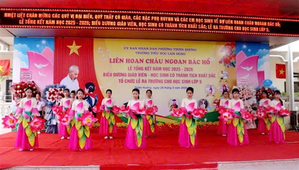 LỄ TỔNG KẾT NĂM HỌC VÀ TUYÊN DƯƠNG CHÁU NGOAN BÁC HỒ TRƯỜNG TIỂU HỌC LÂM ĐỘNG 