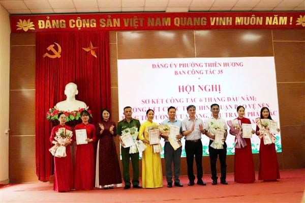 Phường Thiên Hương sơ kết Ban công tác 35 và trao giải Cuộc thi chính luận năm 2026