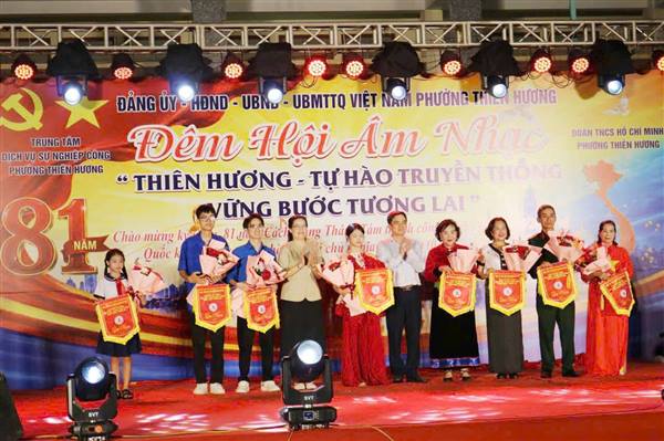 Đêm hội âm nhạc “Thiên Hương - Tự hào truyền thống, Vững bước tương lai”