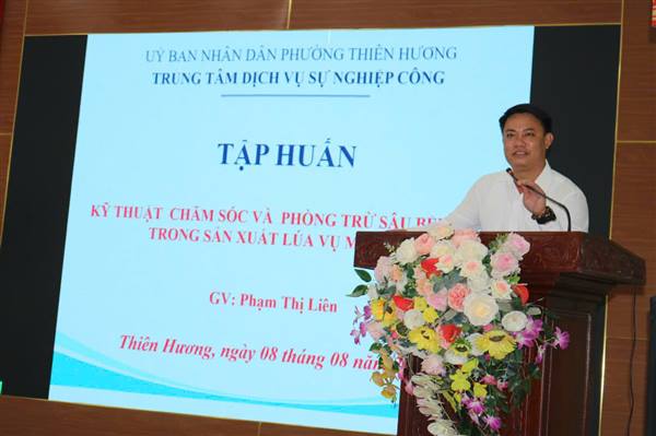 UBND PHƯỜNG THIÊN HƯƠNG TỔ CHỨC TẬP HUẤN KỸ THUẬT CHĂM SÓC VÀ PHÒNG TRỪ SÂU BỆNH HẠI LÚA VỤ MÙA NĂM 2026