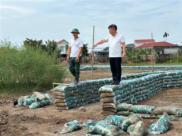 Chủ tịch UBND phường Thiên Hương kiểm tra tiến độ các công trình trọng điểm phục vụ nhiệm vụ quốc phòng