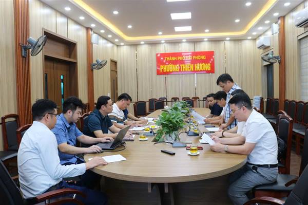CÁC PHÒNG BAN ĐƠN VỊ UBND PHƯỜNG THIÊN HƯƠNG RÀ SOÁT KIẾN NGHỊ CỦA CỬ TRI VÀ KHẢO SÁT THỰC TẾ CƠ SỞ