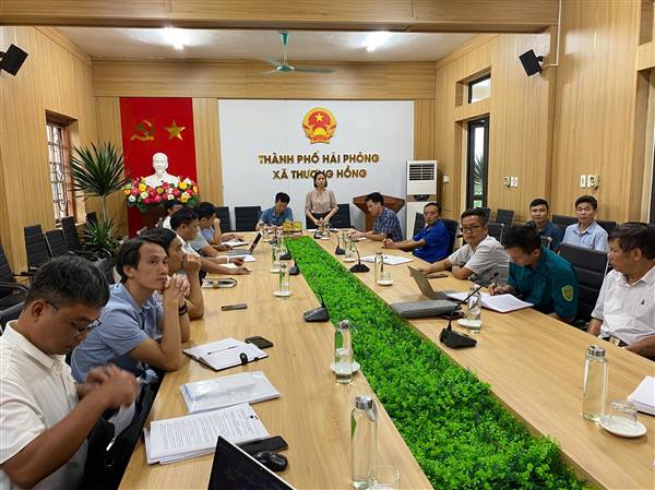 UBND xã tổ chức hội nghị kiểm tra, đối chiếu, rà soát diện tích đất nằm trong chỉ giới thu hồi thực hiện Dự án khu Công nghiệp Bình Giang 