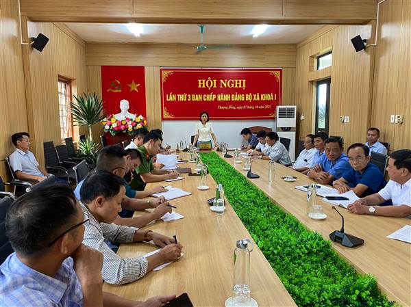 UBND xã tổ chức hội nghị giao ban tháng 10/2025