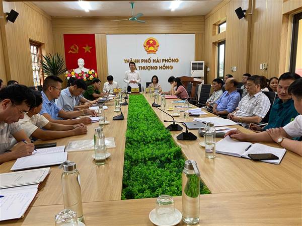 Xã tổ chức hội nghị giao ban với bí thư các chi Đảng ủy trong xã