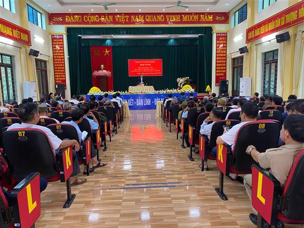 Hội nghị tiếp xúc, đối thoại trực tiếp giữa đồng chí Bí thư Đảng uỷ xã với nhân dân năm 2025