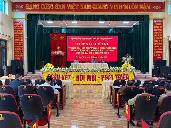 Các ông bà Đại biểu HĐND xã tiếp xúc cử tri trên địa bàn 