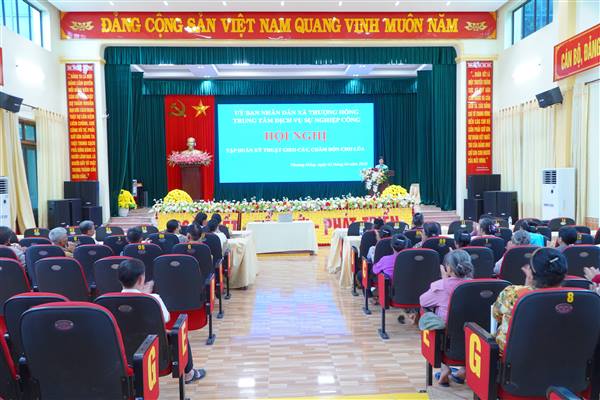 Hội nghị tập huấn kỹ thuật gieo cấy, chăm bón cho lúa vụ Mùa năm 2026