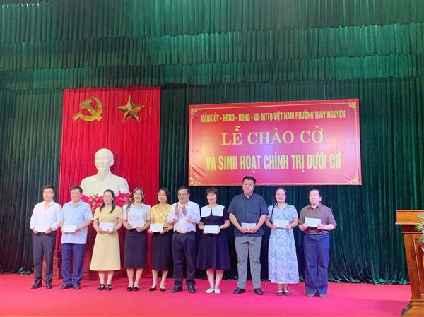 Phường Thủy Nguyên tổ chức  Lễ chào cờ và sinh hoạt chính trị dưới cờ tháng 7 năm 2026