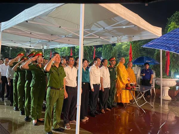 Xã Tiên Lãng tổ chức “Lễ thắp nến tri ân các Anh hùng liệt sỹ” năm 2025