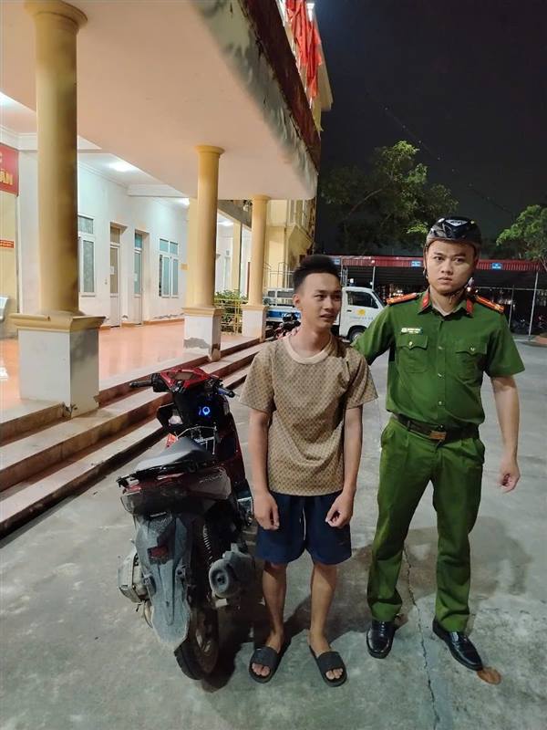 Công an xã Tiên Lãng tăng cường tuần tra, kiểm soát đảm bảo trật tự an toàn giao thông 