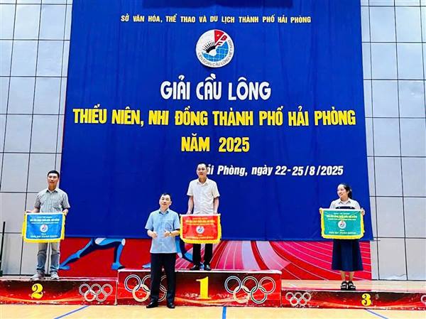 Đoàn thể thao xã Tiên Lãng tỏa sáng tại giải cầu lông thiếu niên, nhi đông thành phố Hải Phòng năm 2025 