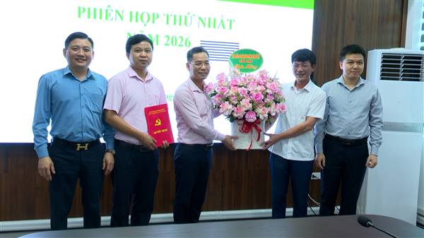 Phiên họp thứ nhất Bạn đại diện Hội đồng quản trị ngân hàng chính sách xã hội phường Trần Hưng Đạo