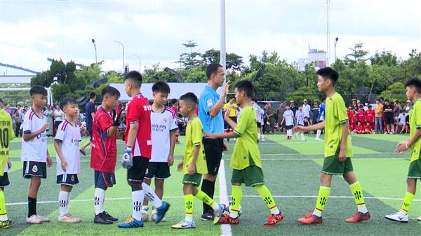 Khai mạc giải bóng đá U13 phường Trần Hưng Đạo hè năm 2026.