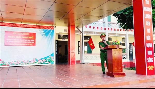 Công an phường Trần Liễu Tuyên truyền an toàn giao thông và phòng chống ma túy trong trường học