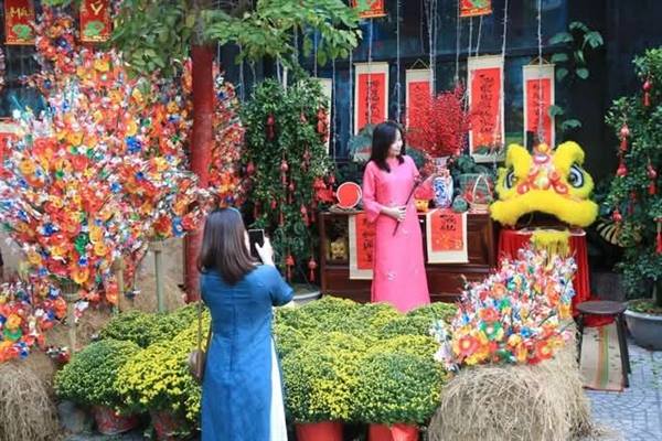 Thủ tướng Chính phủ đồng ý phương án nghỉ Tết Bính Ngọ 9 ngày liên tục

---