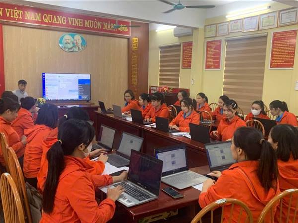  Trường Mầm non Hiệp Hòa tham gia Hội nghị tập huấn phần mềm quản lý hồ sơ, sổ sách điện tử 