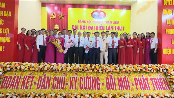 ĐẠI HỘI ĐẠI BIỂU PHƯỜNG TRẦN LIỄU LẦN THỨ I, NHIỆM KỲ 2025 - 2030 THÀNH CÔNG TỐT ĐẸP