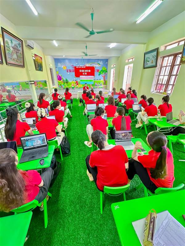 TRƯỜNG MẦM NON THƯỢNG QUẬN ✨ TẬP HUẤN BỒI DƯỠNG HÈ NĂM HỌC 2025 – 2026