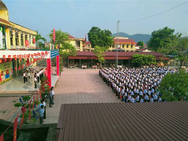 BUỔI CHÀO CỜ ĐẦU TUẦN ĐẦU TIÊN NĂM HỌC 2025 – 2026 🍀🍀🍀🍀