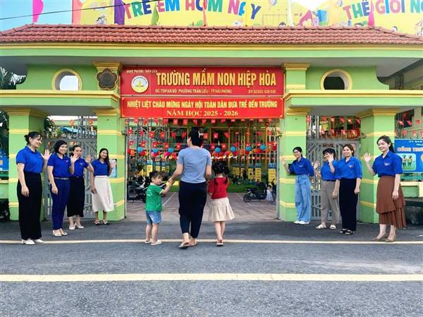  CỔNG TRƯỜNG AN TOÀN – CHUNG TAY VÌ TRẺ THƠ .