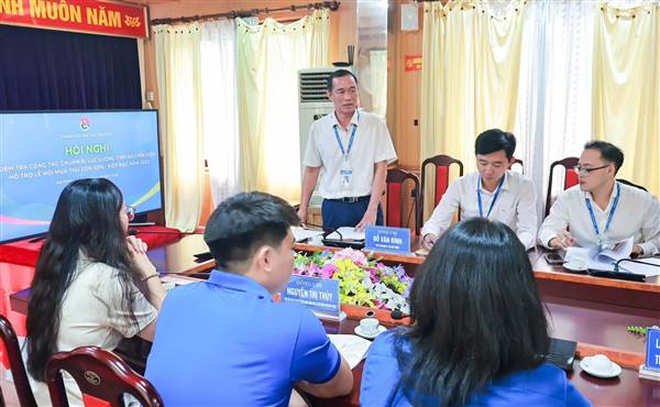 KIỂM TRA CÔNG TÁC CHUẨN BỊ LỰC LƯỢNG TÌNH NGUYỆN VIÊN HỖ TRỢ LỄ HỘI MÙA THU CÔN SƠN - KIẾP BẠC NĂM 2025