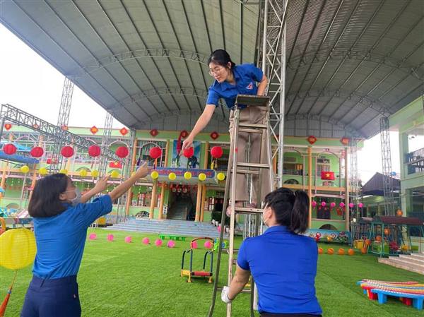  CHI ĐOÀN TRƯỜNG MẦM NON HIỆP HOÀ CHUNG TAY PHÒNG CHỐNG BÃO RAGASA 