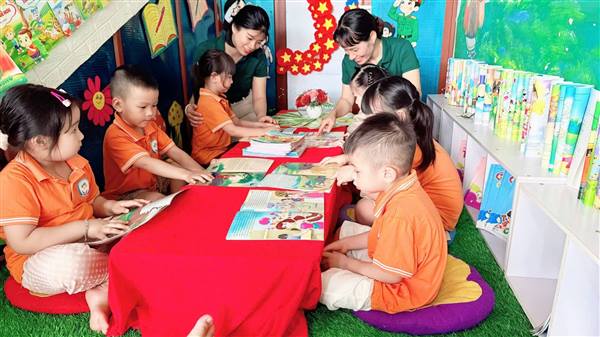 MỖI CUỐN SÁCH LÀ MỘT CÁNH CỬA MỞ RA THẾ GIỚI ✨