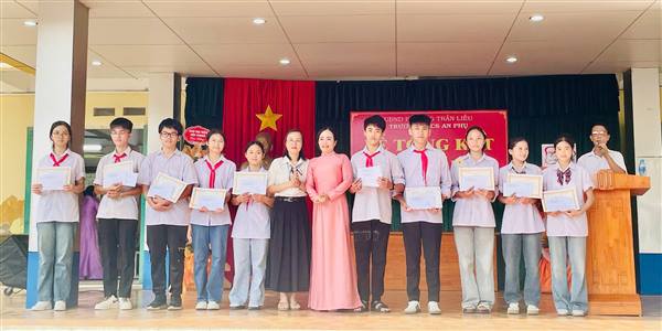LỄ TỔNG KẾT NĂM HỌC 2025 - 2026: KHÉP LẠI HÀNH TRÌNH RỰC RỠ – CHÀO MÙA HÈ RỰC 