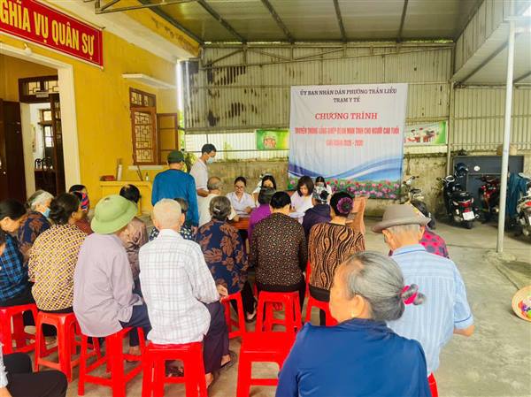 Phường Trần Liễu tổ chức khám sức khỏe định kỳ cho người cao tuổi năm 2026, vượt chỉ tiêu được giao