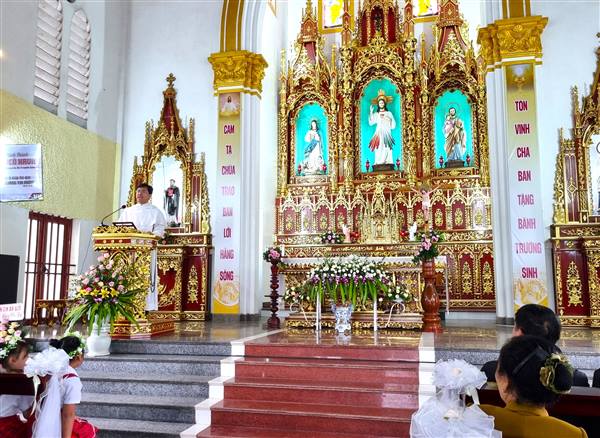 Giáo xứ Đại Bát hân hoan kỷ niệm ngày mừng Thánh Phanxicô Xaviê